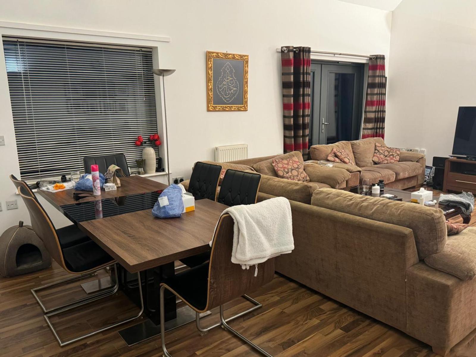 High Quality Lovely Full Flat Near The Station In Apartment London